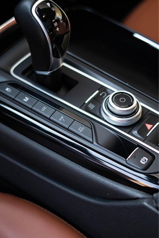 Maserati Levante Q4 2017 - 14