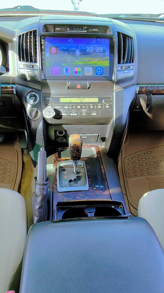 Toyota Land Cruiser GXR
Model 2008 - 6