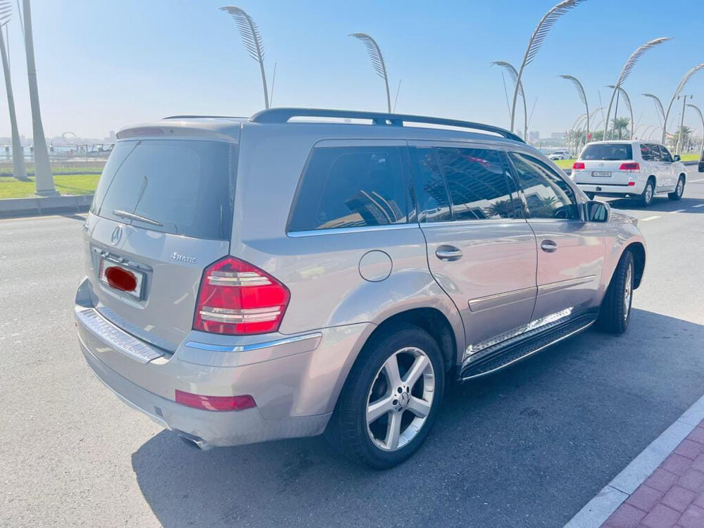 MERC GL 500 - EXCELLENT CONDITION - 1