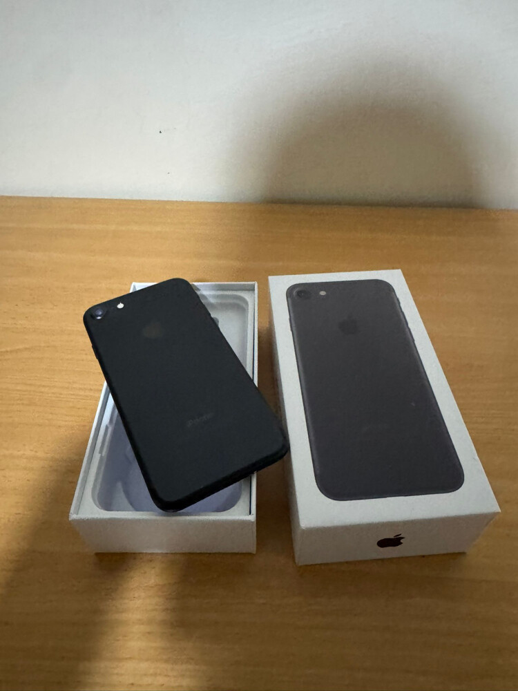 I phone 7 USA orignal - 1