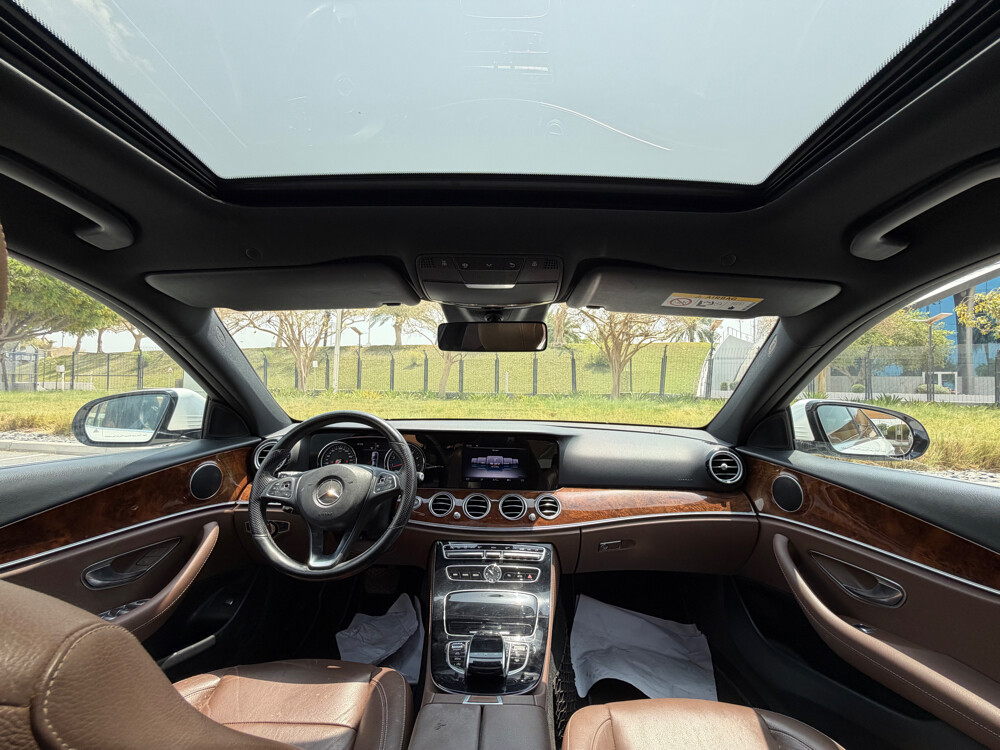 Mercedes E200 - 13