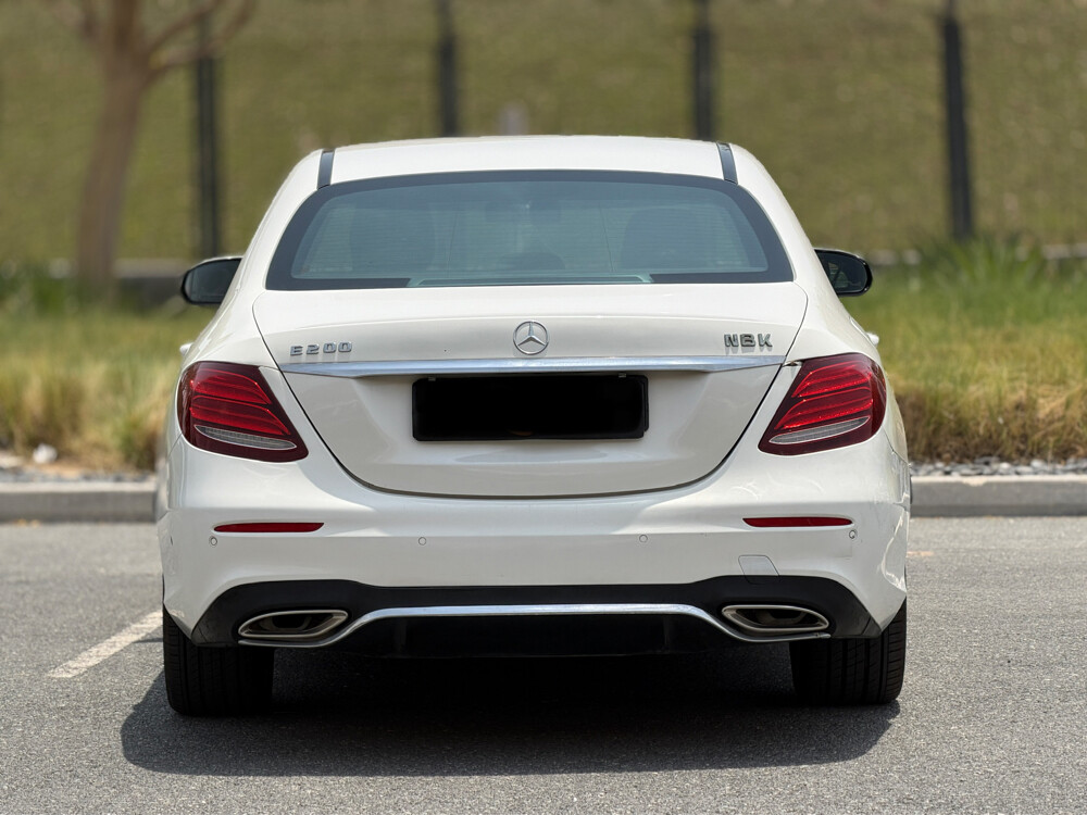 Mercedes E200 - 5