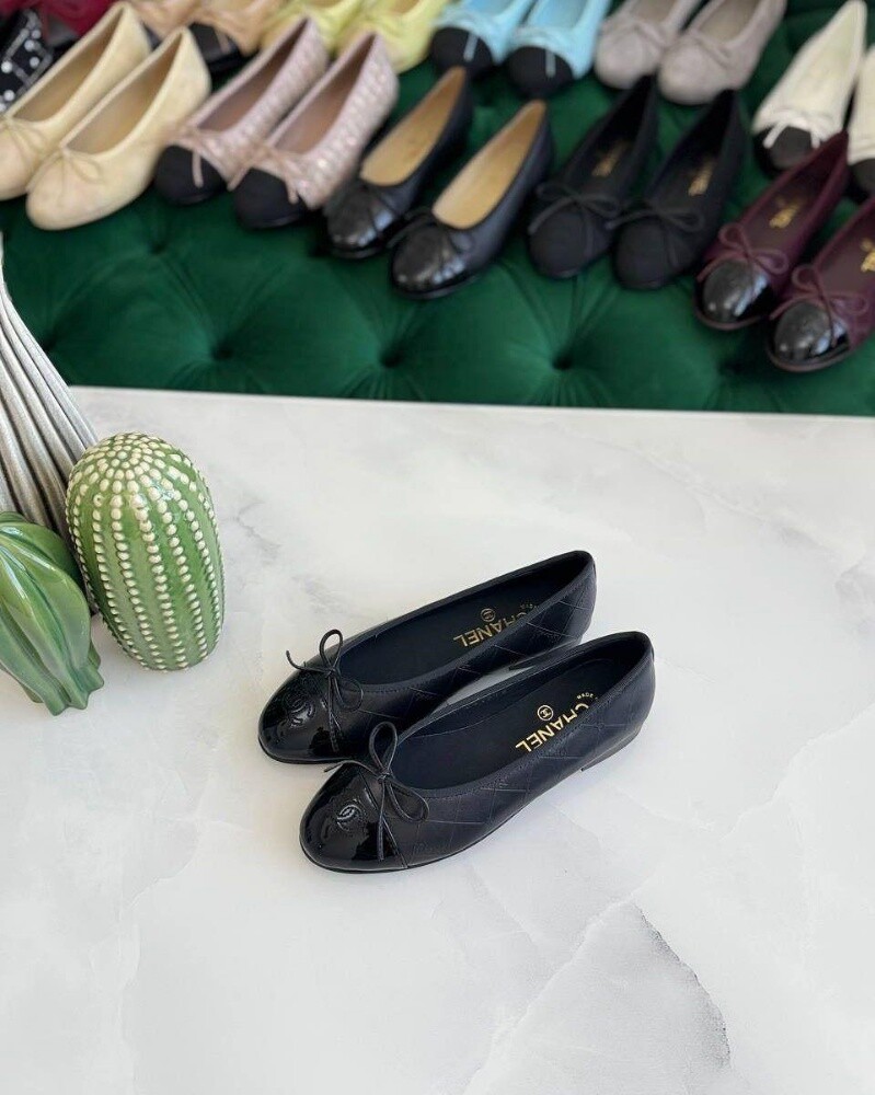 Branded Luxury Shoes - 19