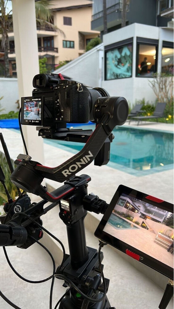 PHOTOGRAPHY & VIDEOGRAPHY - 1
