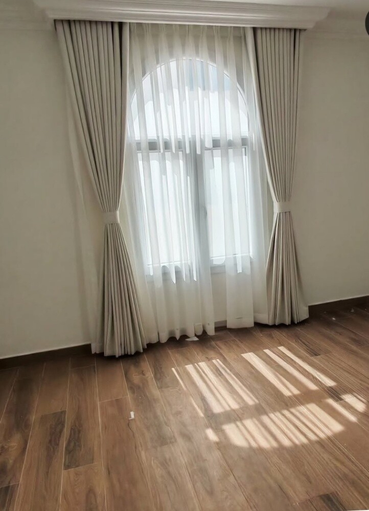 curtain - 3