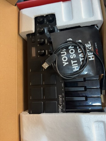 AKAI MPK MINI special Black Edition - 3