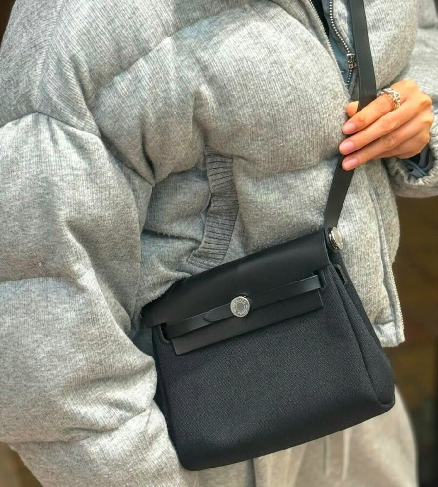 Branded Luxury Bags For Gift. - 15