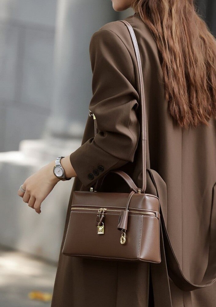 Branded Luxury Bags For Gift. - 12