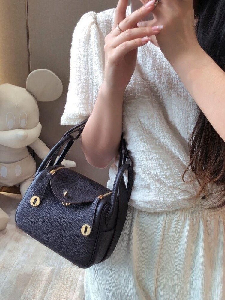 Branded Luxury Bags For Gift. - 13