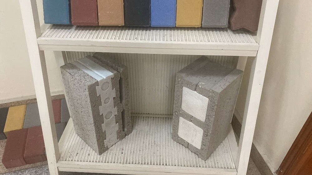 insulated Block size 20. 25 .30 c - 1