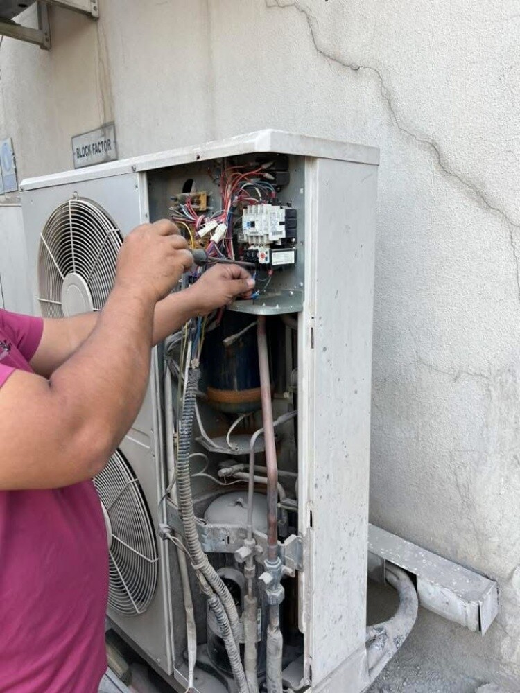 Ac Maintenance & sevice & Repairing - 3