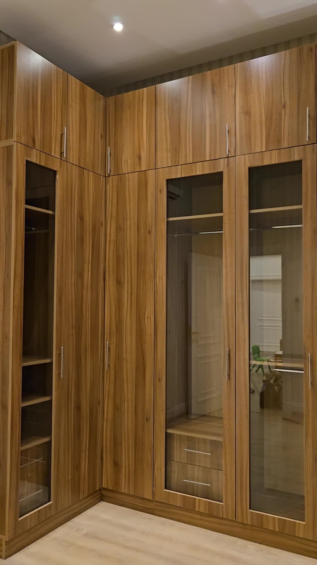 cabinet - 1