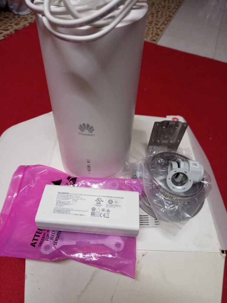 HUAWEI 5G CPE Max - 1