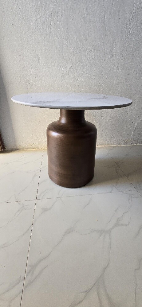 Coffee table / side table - 1