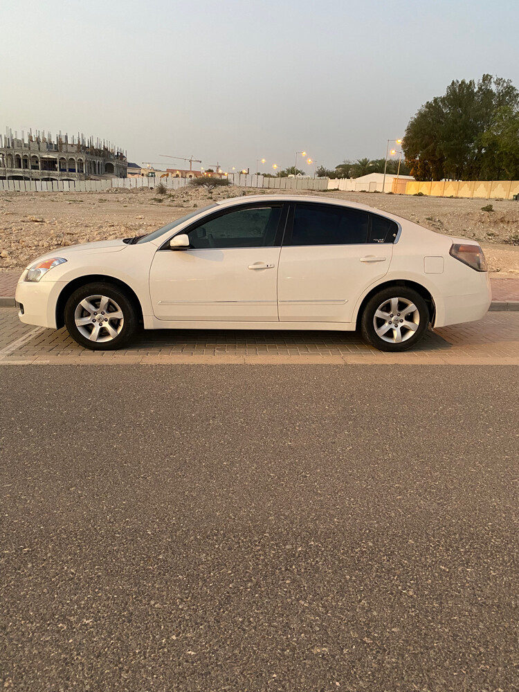 Nissan Altima 2009 Great Condition - 7