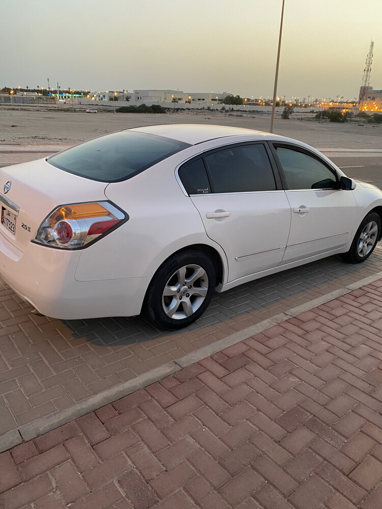 Nissan Altima 2009 Great Condition - 5