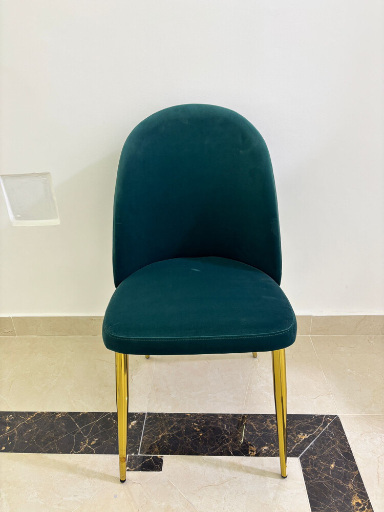For sale: new furniture. - 2
