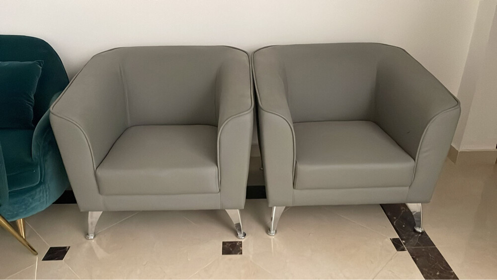 For sale: new furniture. - 1