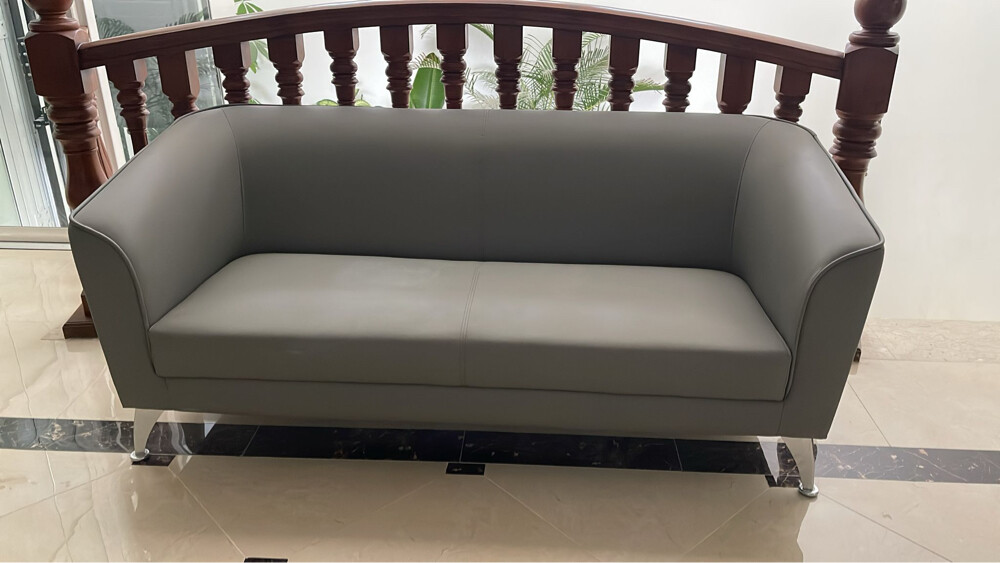 For sale: new furniture. - 4