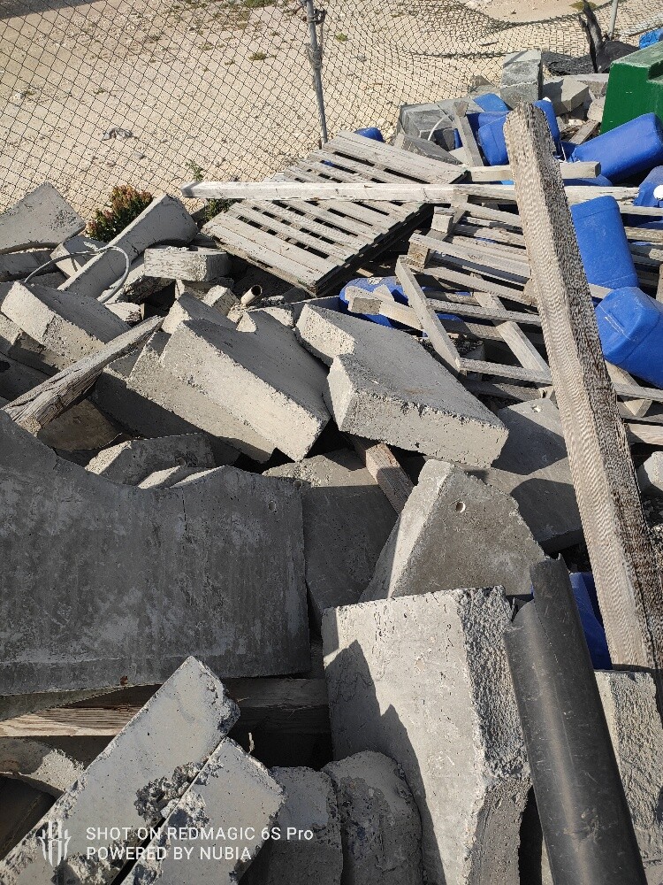 concrete barrier and crpeston - 12