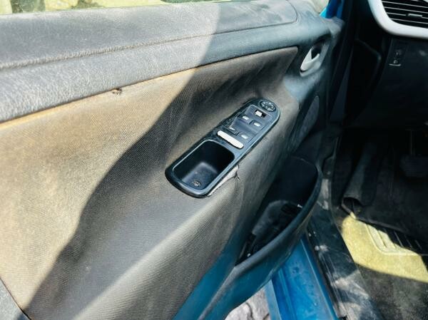 PEUGOT 207 Model 2013 Used Parts - 4
