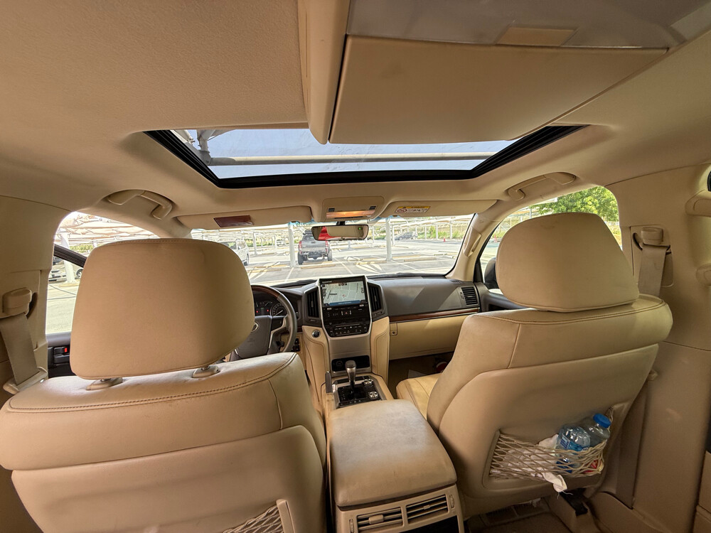 Land Cruiser GXR V8  - 10