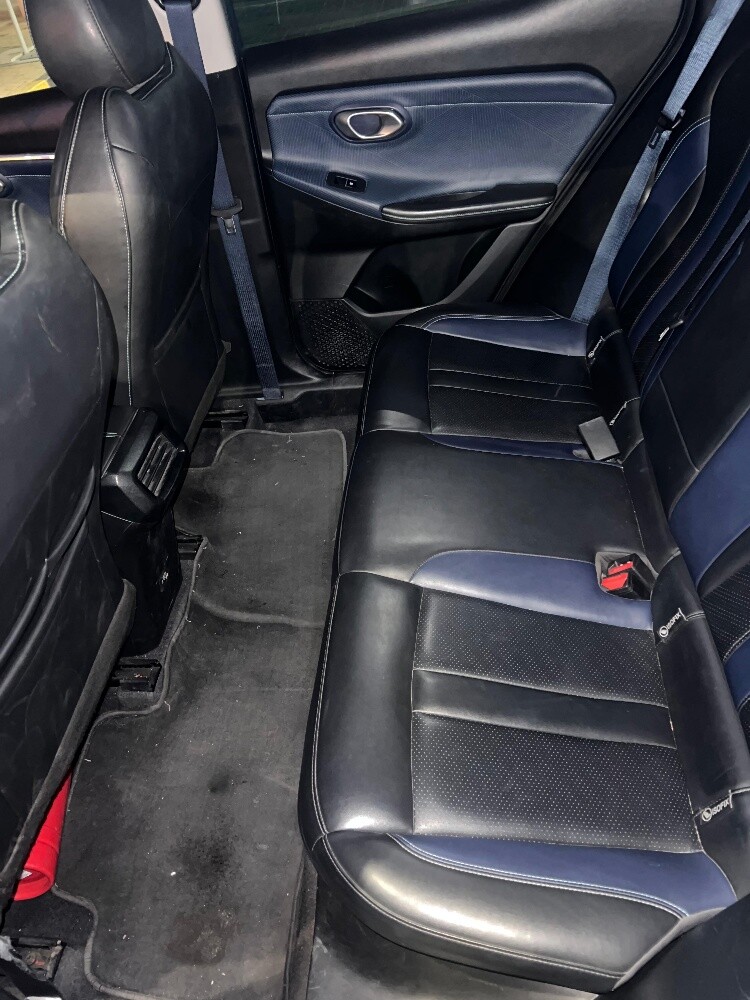 well maintained neat clean car - 4