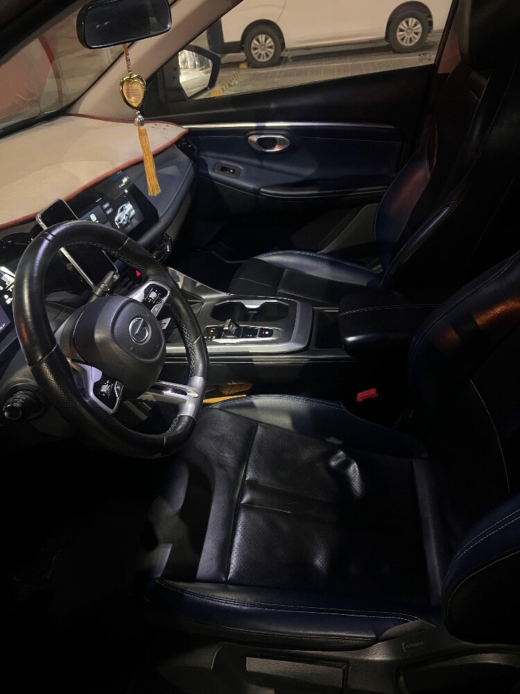 well maintained neat clean car - 2