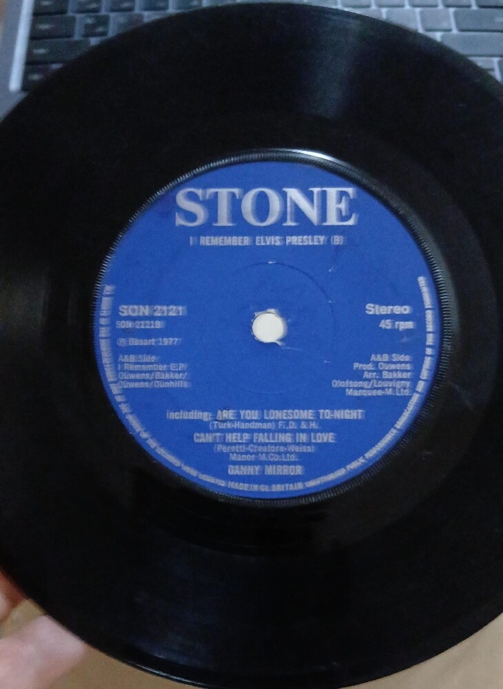 Elvis Presley stone - 2