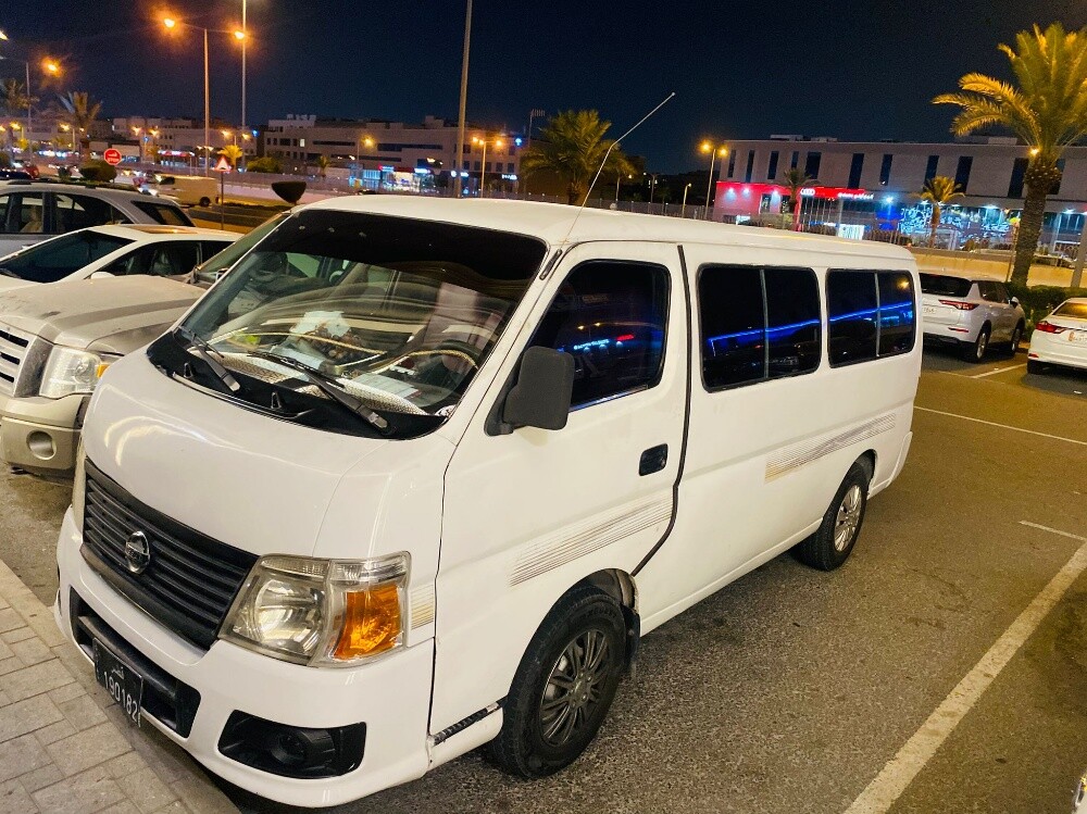 Nissan Urvan - 4