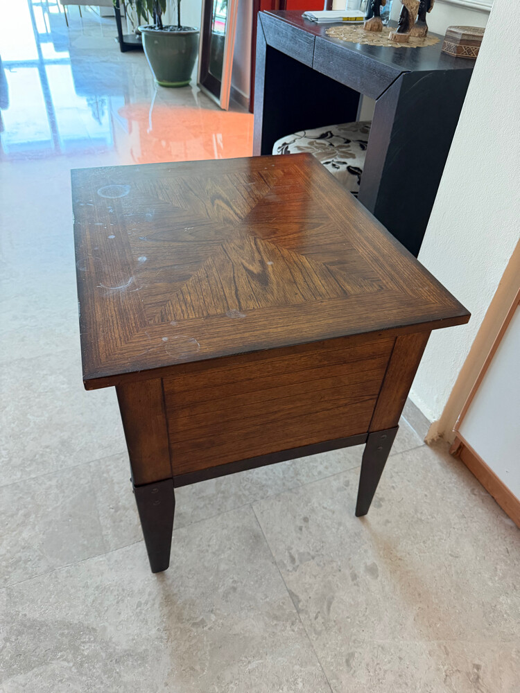 Side table with drawers - 8