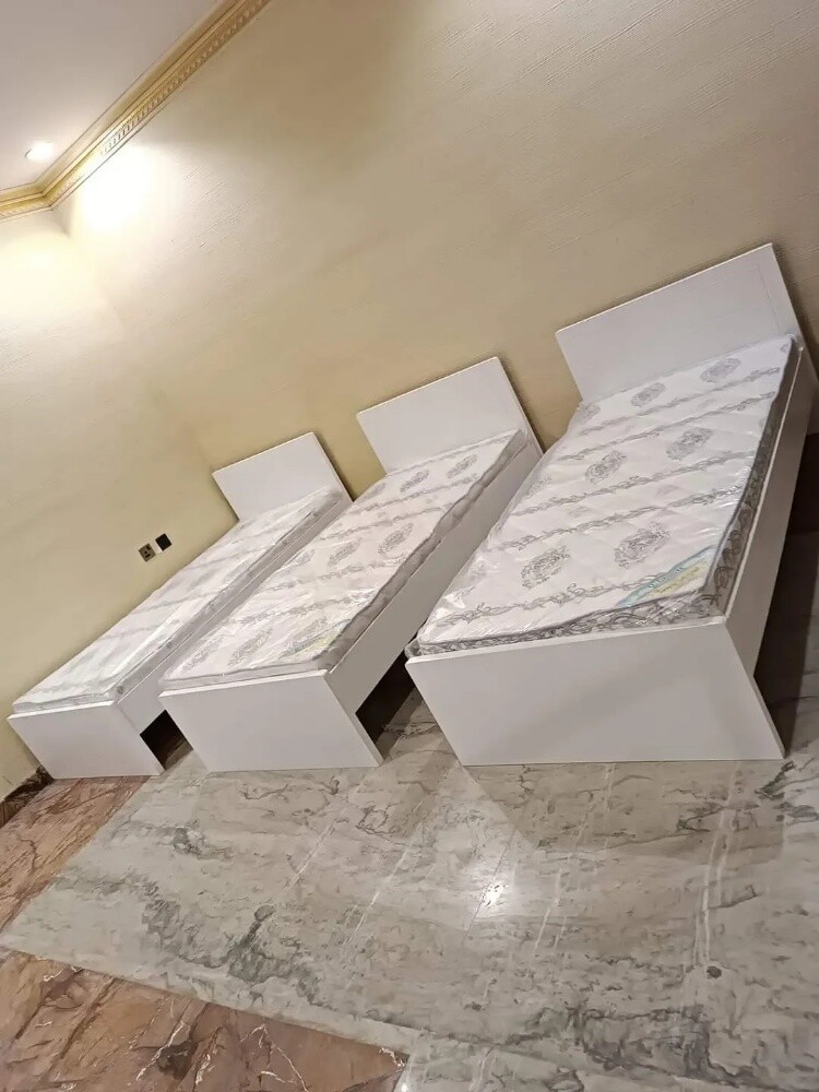 bed frem - 1