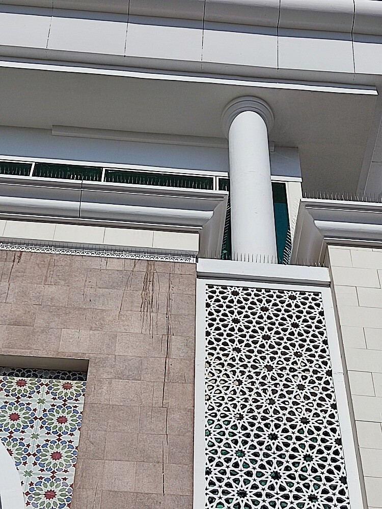 موانع الحمام 55270957 - 27