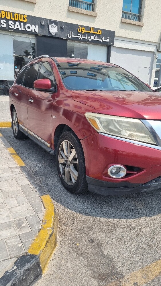 Nissan pathfinder - 1