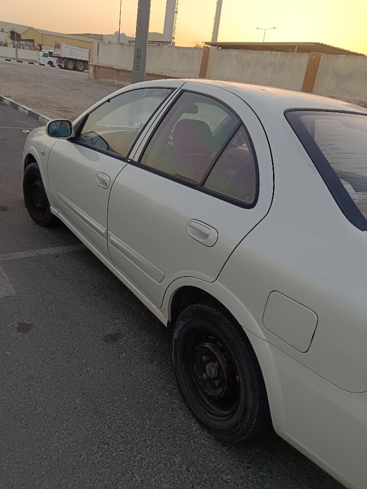 sale a car Nissan sunny 2011 good running car new estamara - 3