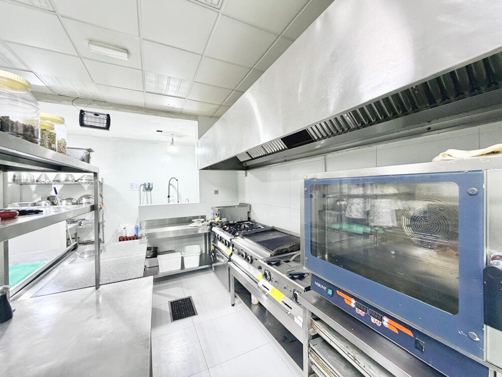 Central Kitchen for Sale - 16