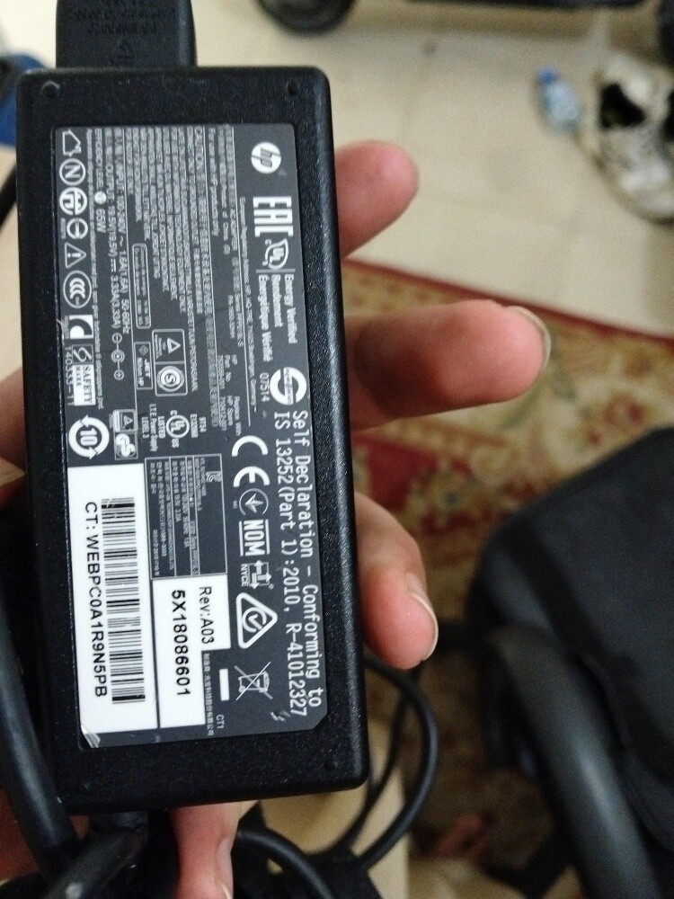 شاحن اتش بي وبطارية وماوس - 1