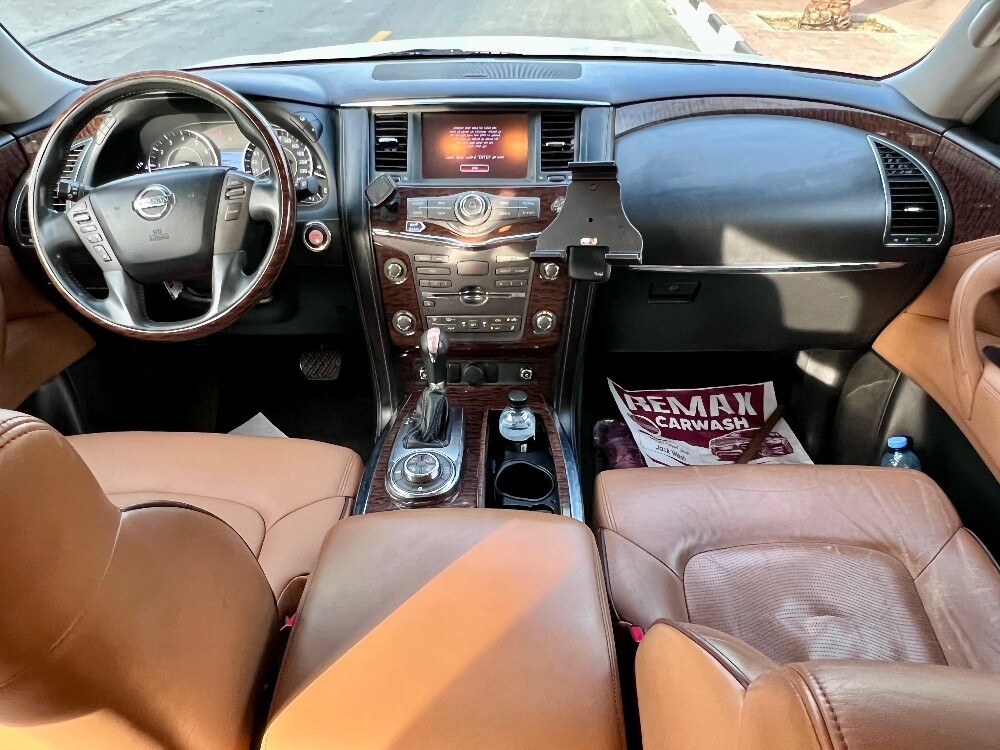 .NISSAN PLATINUM 2014 _ V8 - 6
