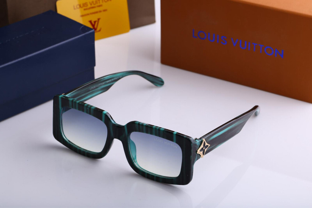 mens and womens sunglasses  - 29