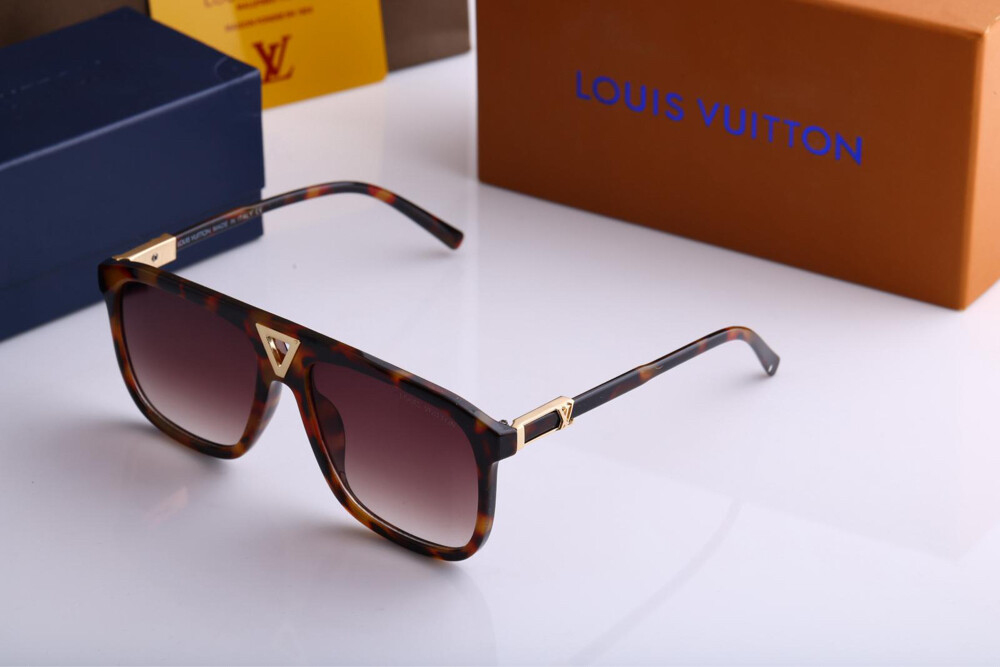 mens and womens sunglasses  - 14