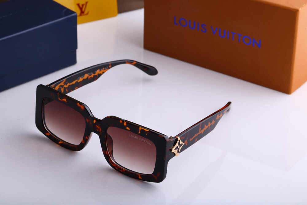 mens and womens sunglasses  - 10