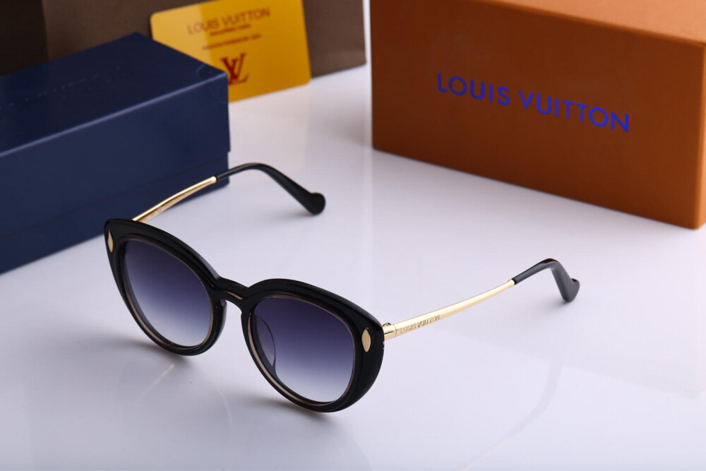 mens and womens sunglasses  - 2
