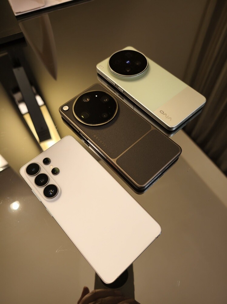 Vivo X300 Ulta 5G 512/16 Gb - 3
