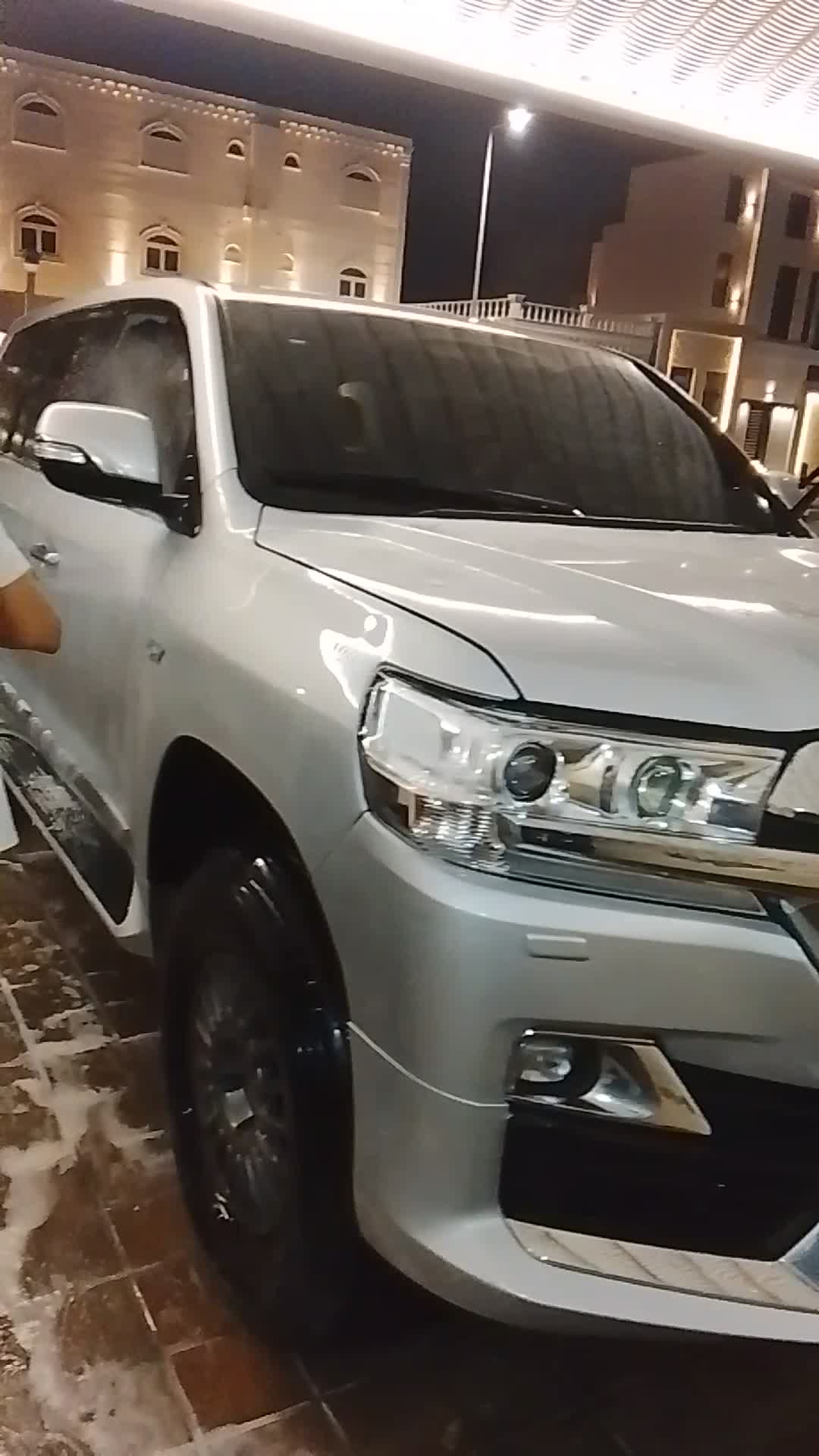 في في اي بي - 1