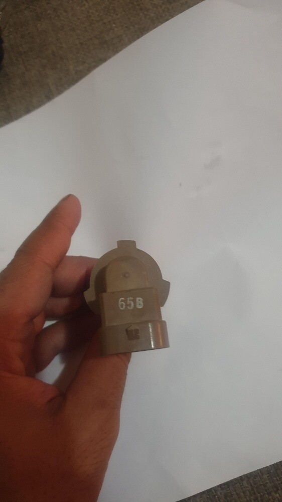white halogen car lights - 8