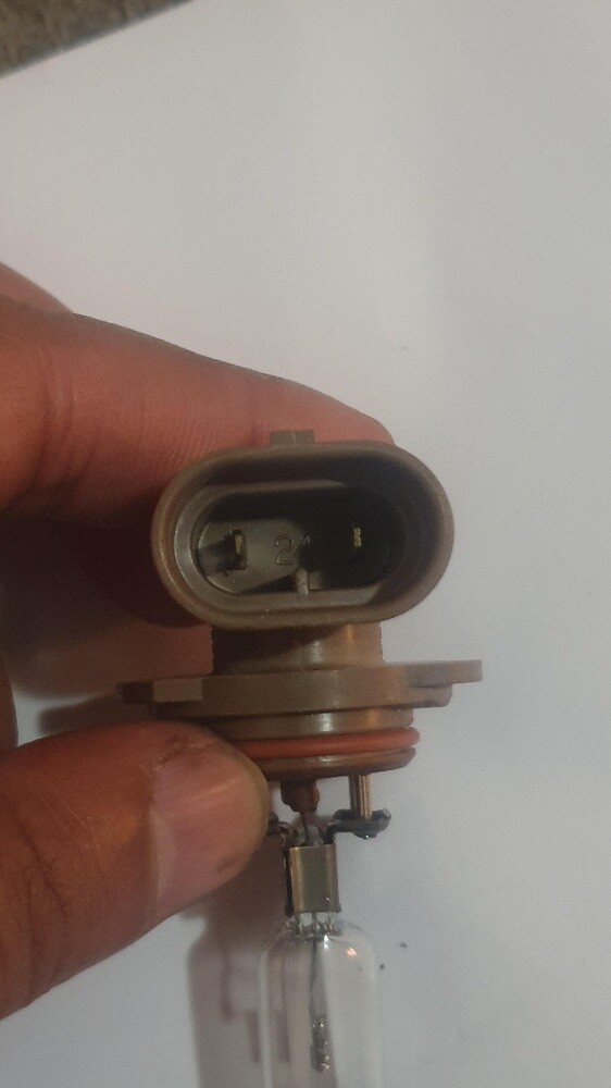white halogen car lights - 7