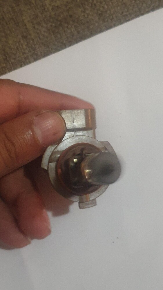 white halogen car lights - 6