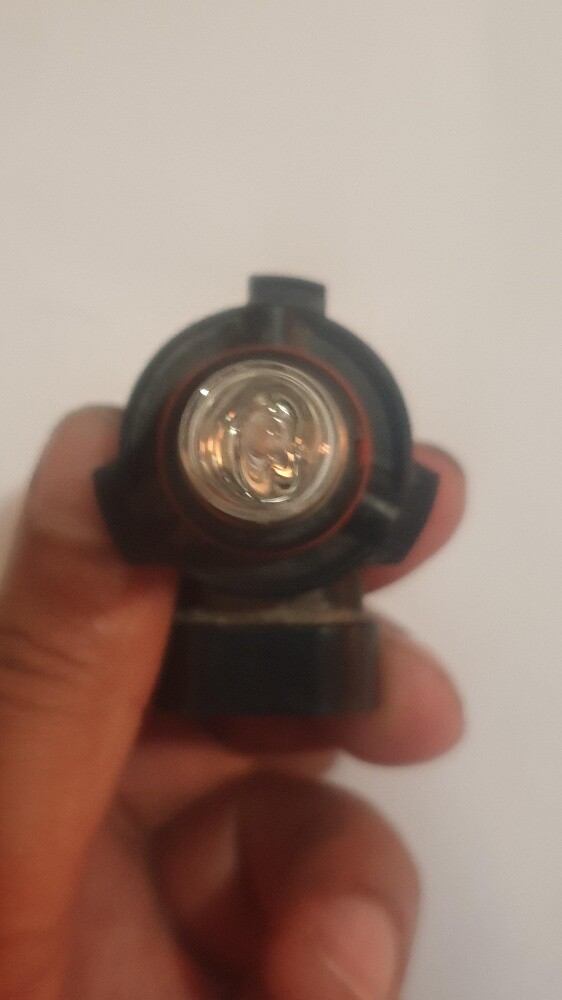 white halogen car lights - 4