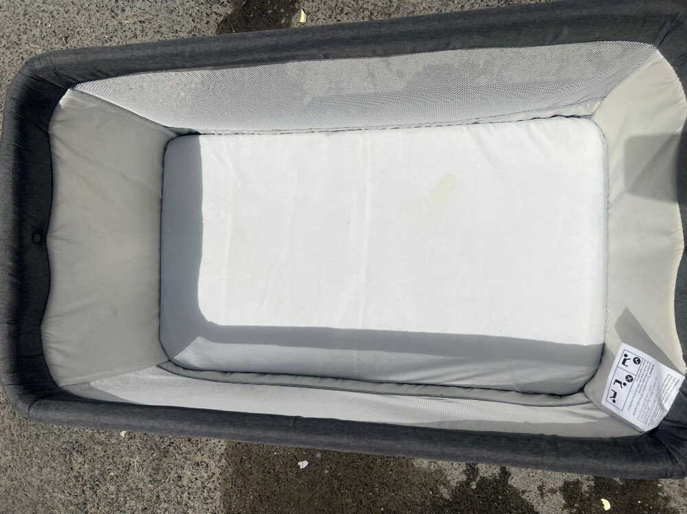 juniors theo bassinet - 3