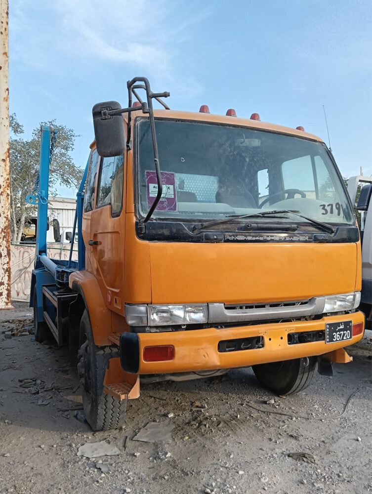 skipped Nissan UD - 1